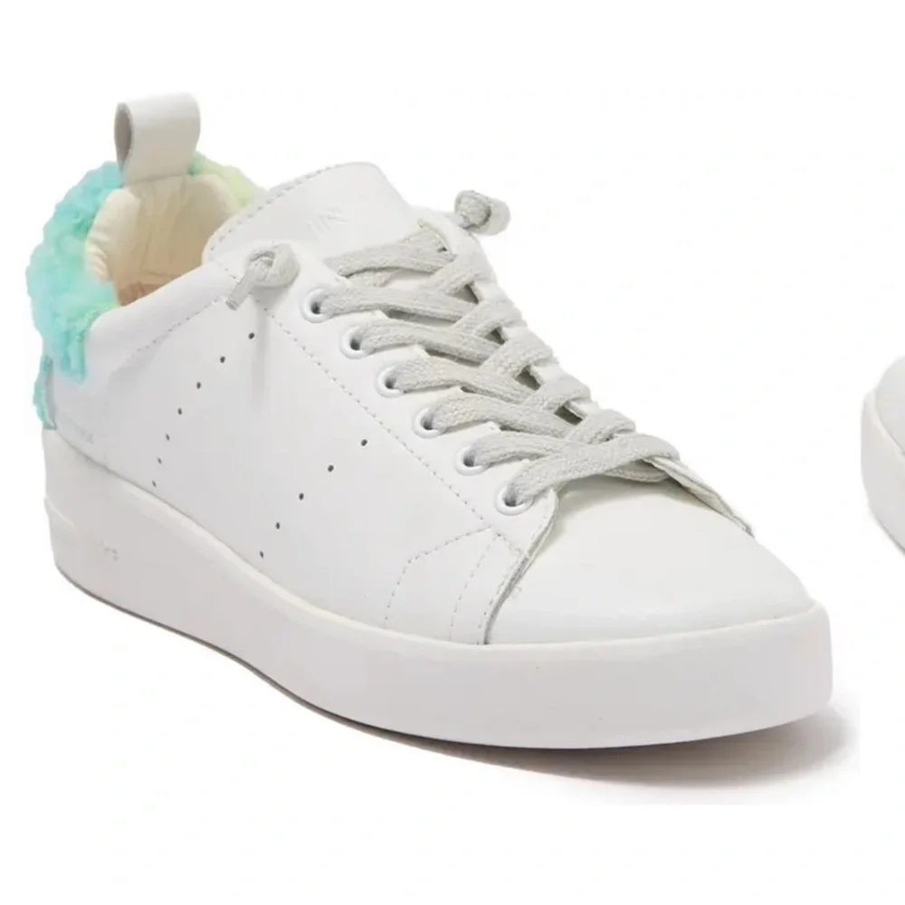 VINTAGE HAVANA Destiny Tie Dye Faux Fur Detail Sneaker Size 8